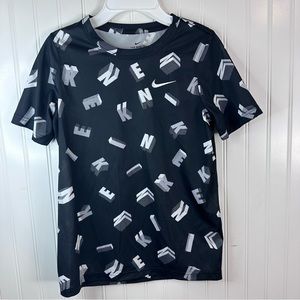 NWT Nike Boys Size Medium Dri-Fit Graphic Tee - Black & White
